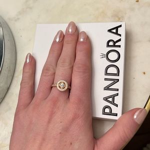 Retired Pandora ring alluring brilliant in rose gold size 6.